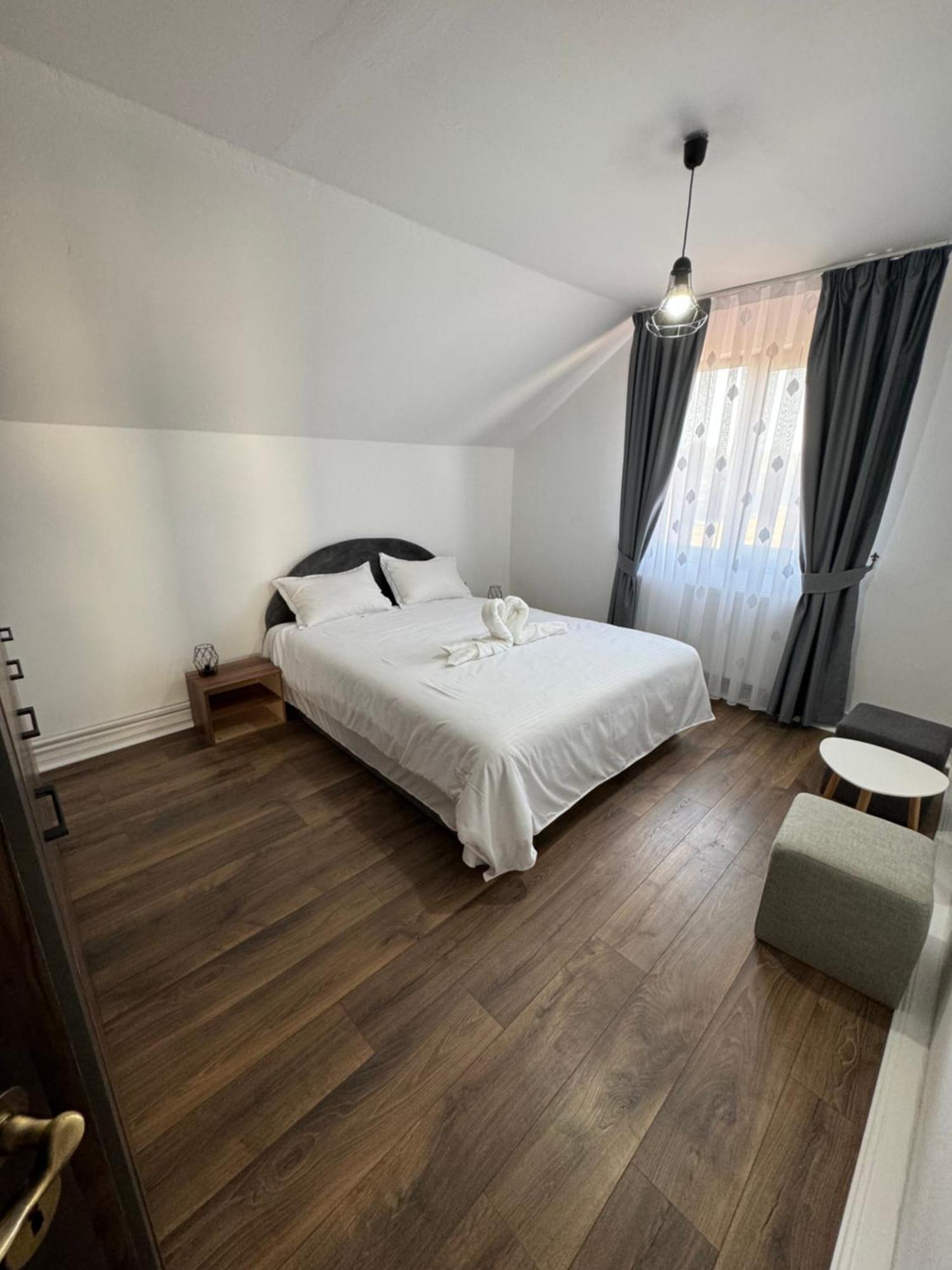 Willa Casa Casy Oradea Zewnętrze zdjęcie