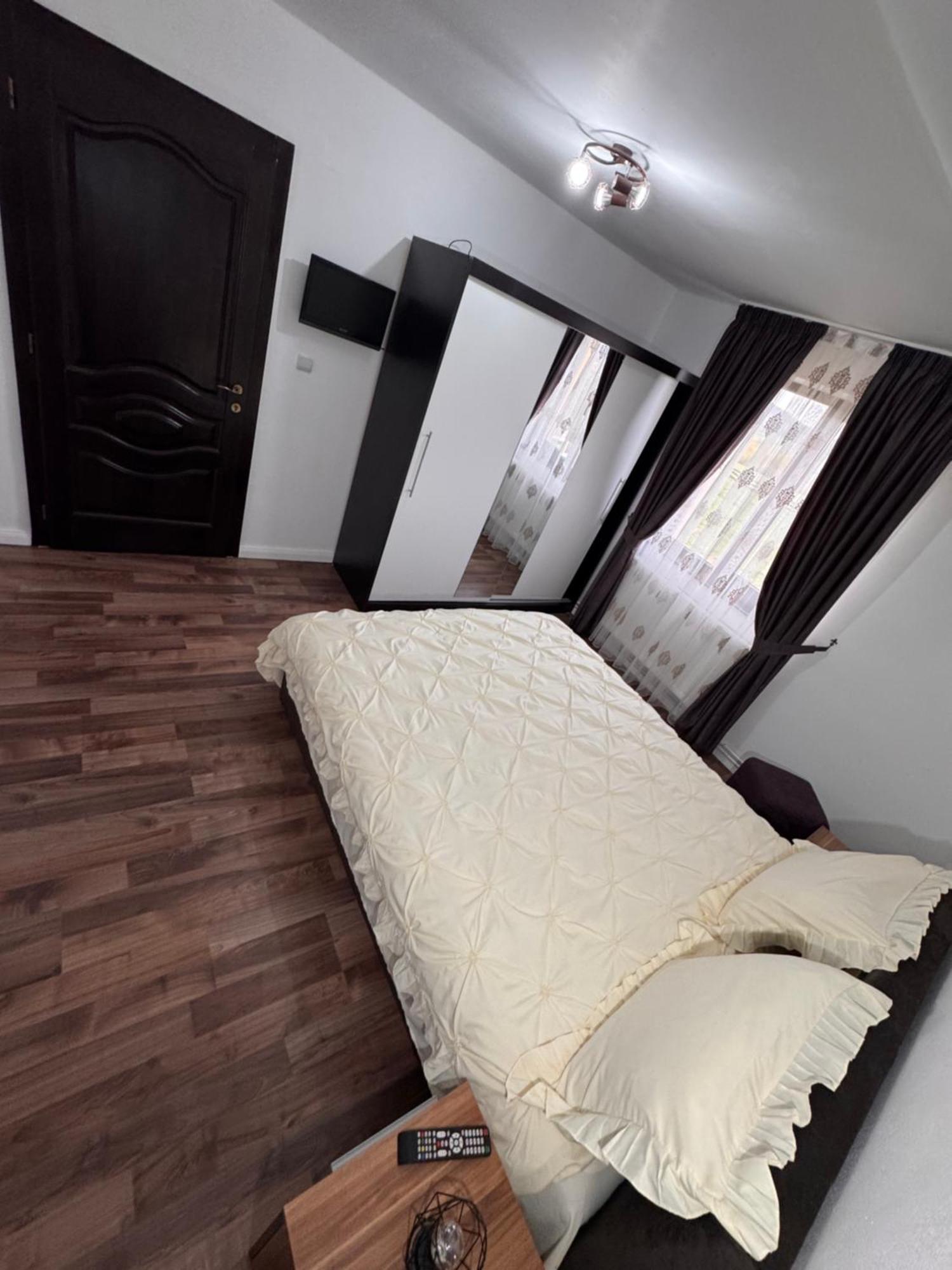 Willa Casa Casy Oradea Zewnętrze zdjęcie
